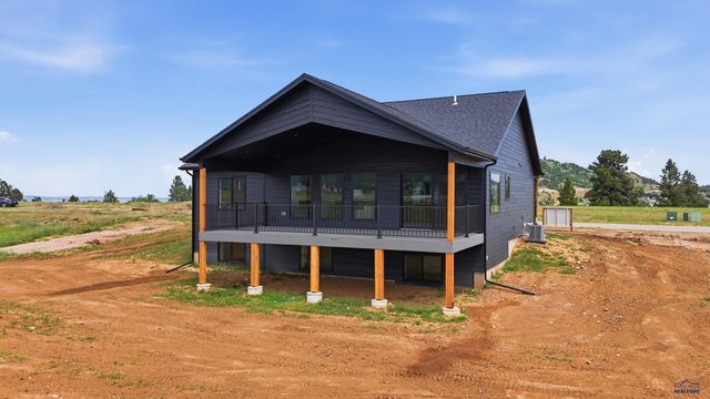 1639 OAK CREST CT, Spearfish, SD 57783