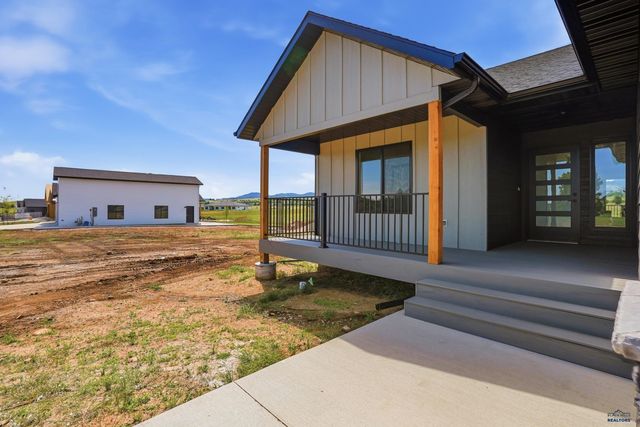 1639 OAK CREST CT, Spearfish, SD 57783