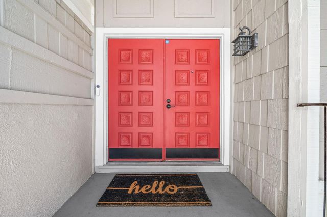 9813 Vista Grande Way, Elk Grove, CA 95624