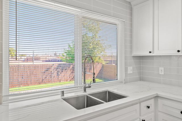 9813 Vista Grande Way, Elk Grove, CA 95624