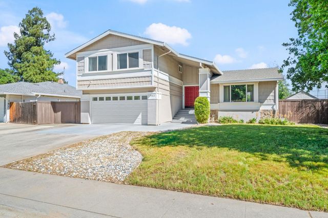 9813 Vista Grande Way, Elk Grove, CA 95624