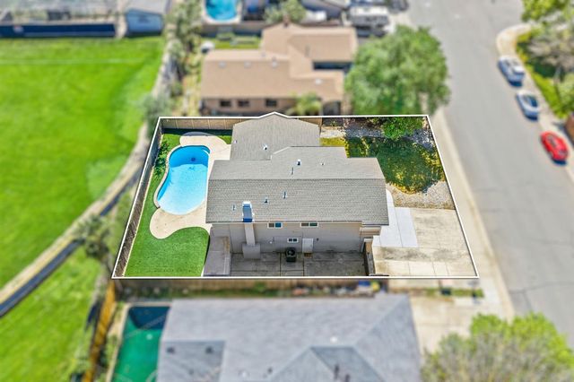 9813 Vista Grande Way, Elk Grove, CA 95624