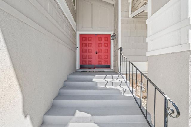 9813 Vista Grande Way, Elk Grove, CA 95624