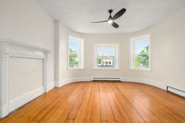124 Day St 2, Boston, MA 02130
