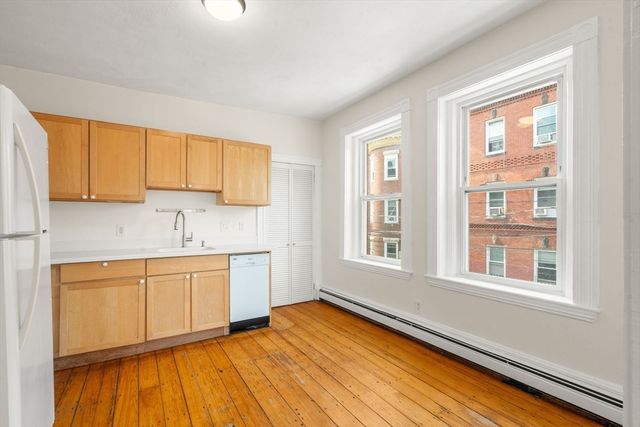 124 Day St 2, Boston, MA 02130