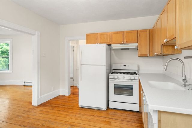 124 Day St 2, Boston, MA 02130
