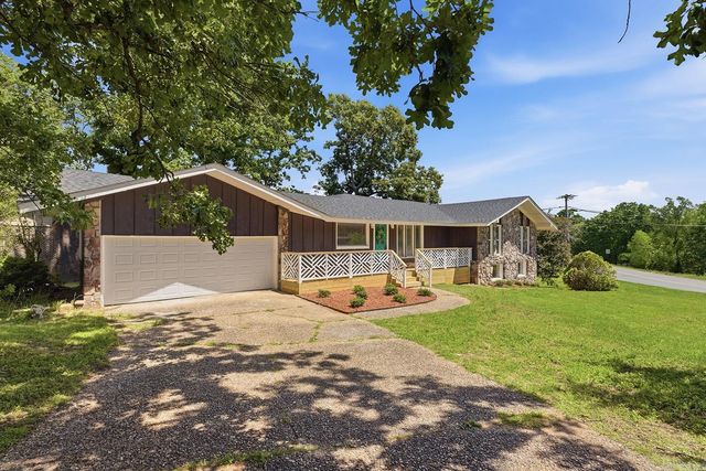 33 Narragansett Place, Sherwood, AR 72120