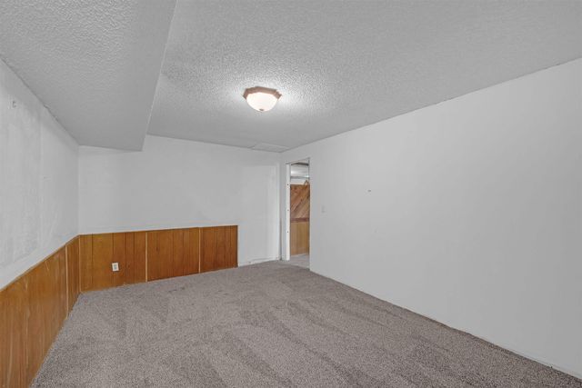 251 N Tracy St, Wichita, KS 67212