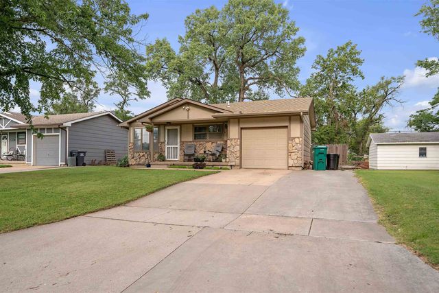251 N Tracy St, Wichita, KS 67212