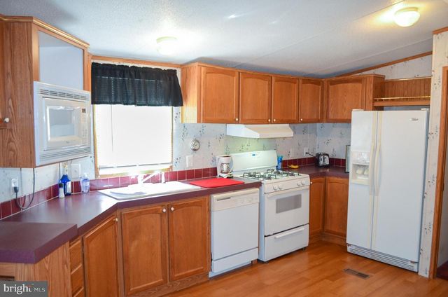 252 JAMES WAY, York, PA 17406