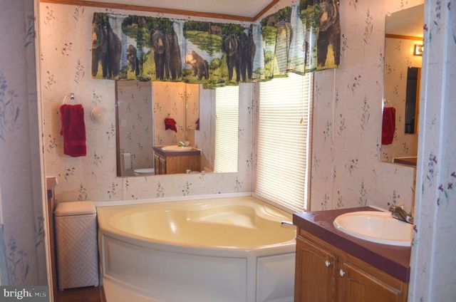 252 JAMES WAY, York, PA 17406