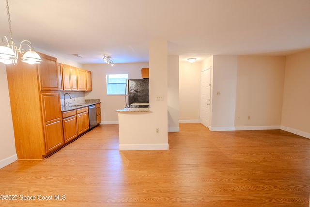 225 S Tropical Trail 311, Merritt Island, FL 32952