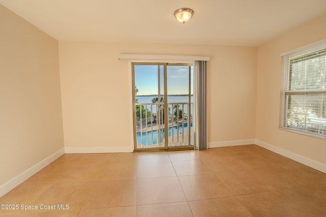 225 S Tropical Trail 311, Merritt Island, FL 32952