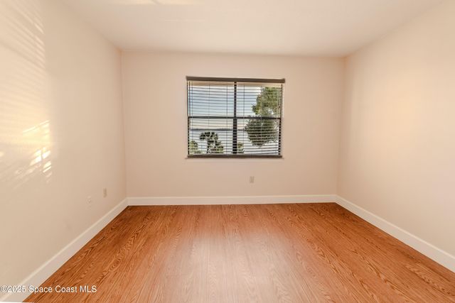 225 S Tropical Trail 311, Merritt Island, FL 32952