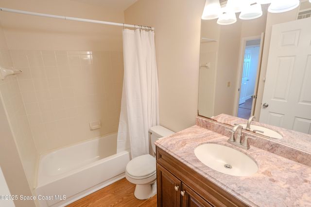 225 S Tropical Trail 311, Merritt Island, FL 32952