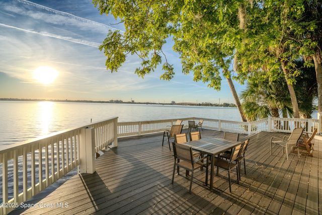 225 S Tropical Trail 311, Merritt Island, FL 32952