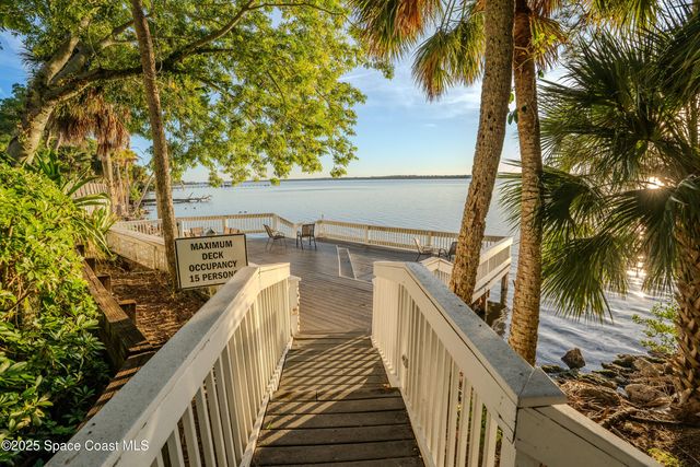 225 S Tropical Trail 311, Merritt Island, FL 32952