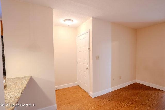 225 S Tropical Trail 311, Merritt Island, FL 32952