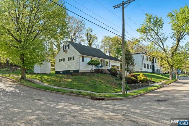 46 Pershing Place, Woodland Park, NJ 07424