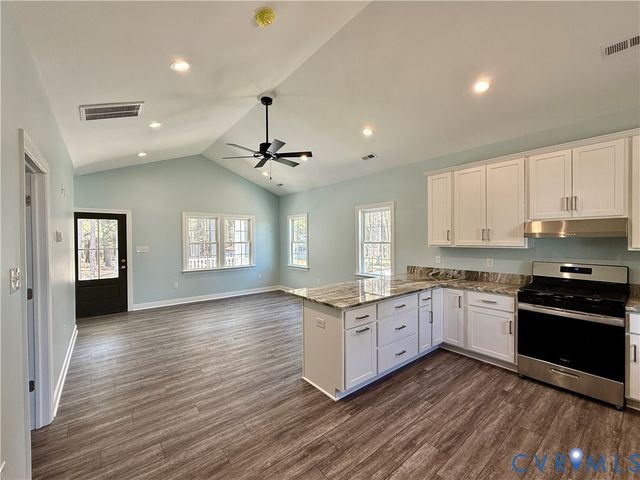 180 Marynetta Ave, Deltaville, VA 23043