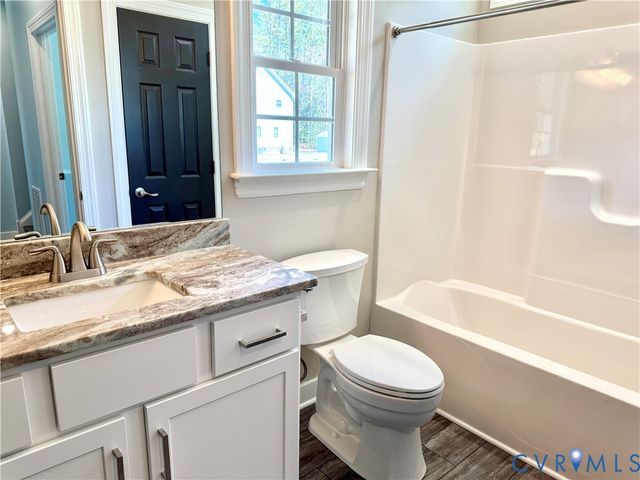 180 Marynetta Ave, Deltaville, VA 23043