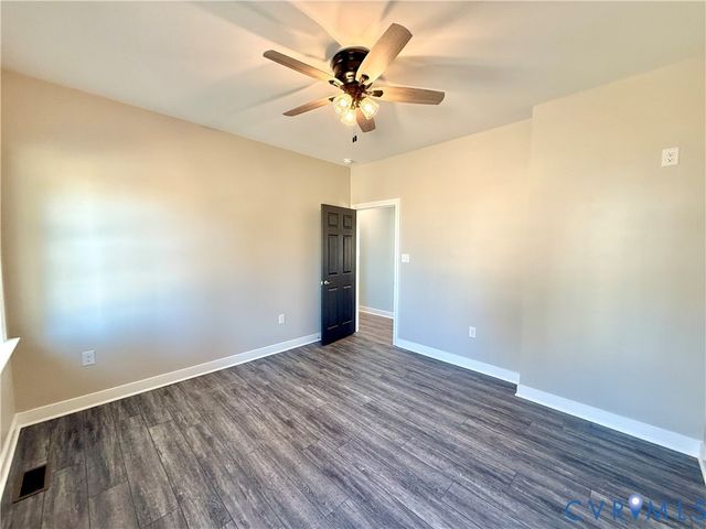 180 Marynetta Ave, Deltaville, VA 23043