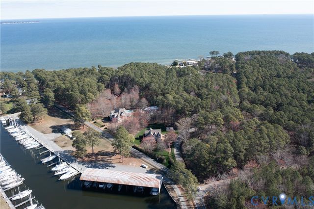 180 Marynetta Ave, Deltaville, VA 23043