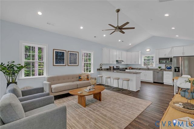 180 Marynetta Ave, Deltaville, VA 23043