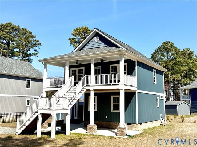 180 Marynetta Ave, Deltaville, VA 23043