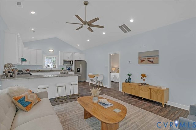 180 Marynetta Ave, Deltaville, VA 23043