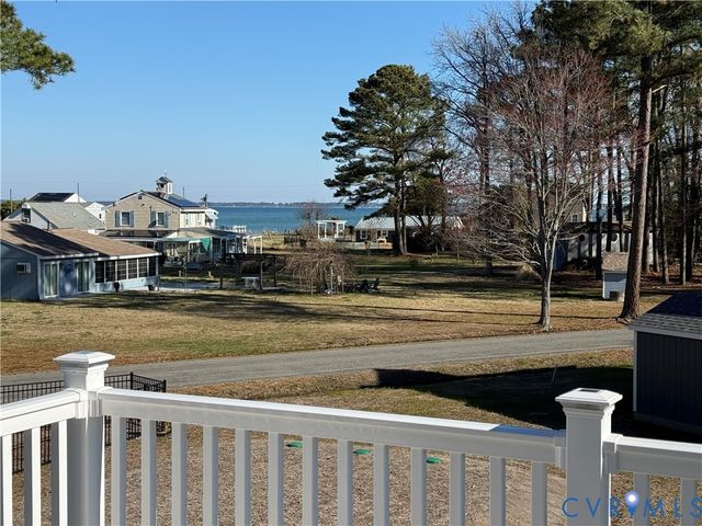 180 Marynetta Ave, Deltaville, VA 23043