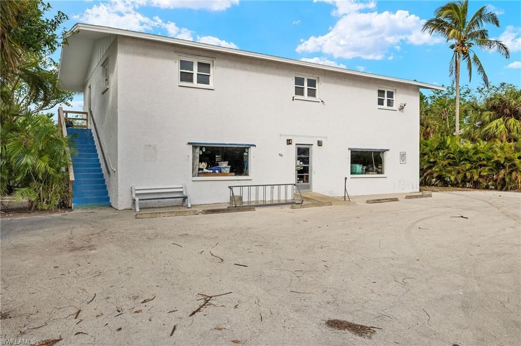 905 Fitzhugh ST, SANIBEL, FL 33957 — photo 2