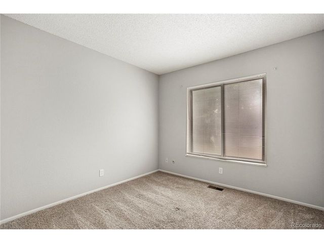 3695 S Kittredge St E, Aurora, CO 80013