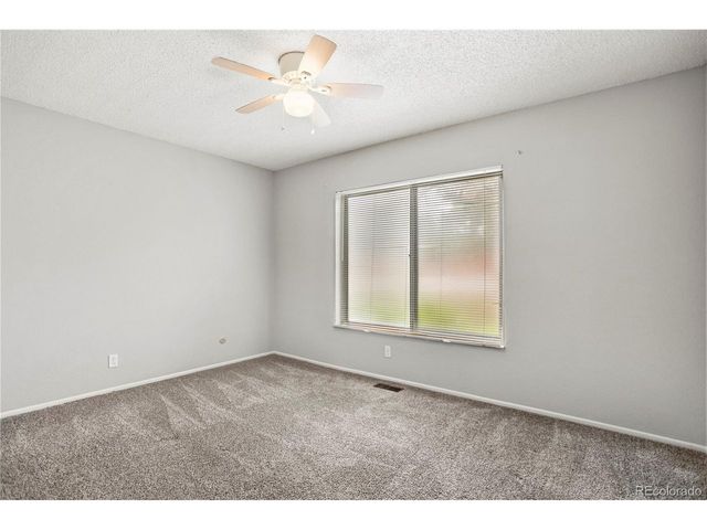 3695 S Kittredge St E, Aurora, CO 80013