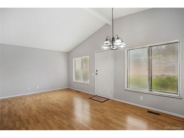 3695 S Kittredge St E, Aurora, CO 80013