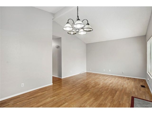 3695 S Kittredge St E, Aurora, CO 80013