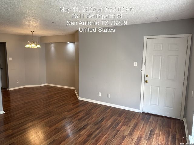 6611 Southpoint St Apt 114 C, San Antonio, TX 78229