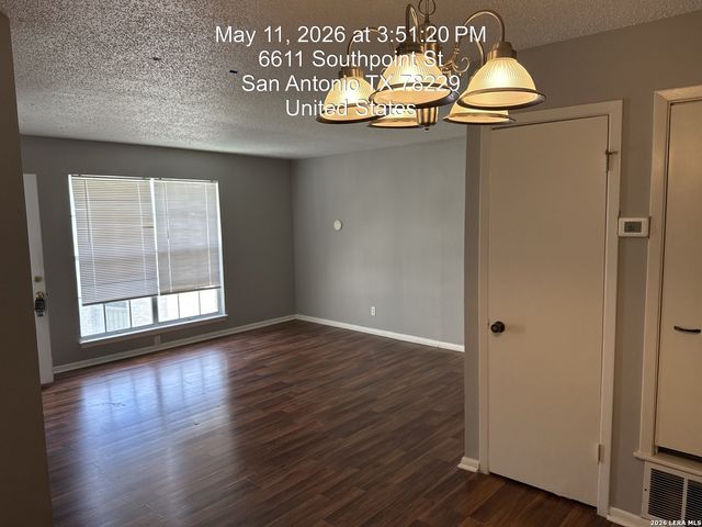 6611 Southpoint St Apt 114 C, San Antonio, TX 78229