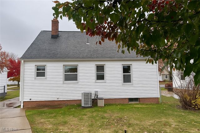 30325 Mildred Drive, Willowick, OH 44095