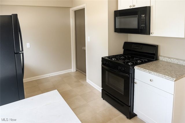 30325 Mildred Drive, Willowick, OH 44095