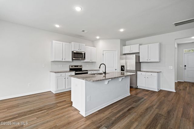 2091 Bella Point Drive SE, Bolivia, NC 28422