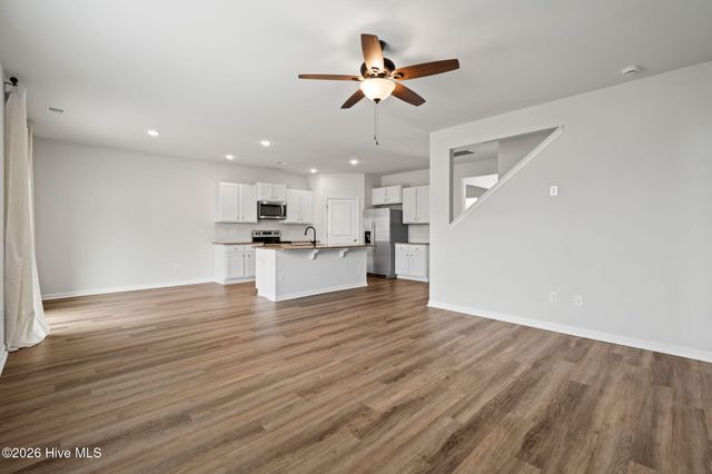 2091 Bella Point Drive SE, Bolivia, NC 28422