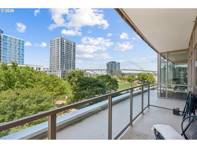 949 Nw OVERTON St 402, Portland, OR 97209