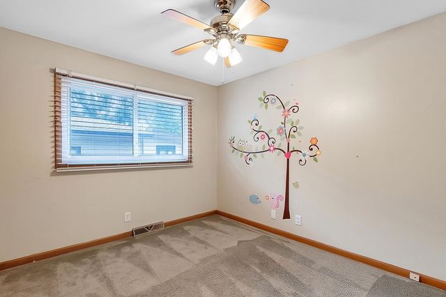 9901 W Hickory Ln, Wichita, KS 67212