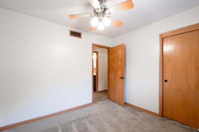 9901 W Hickory Ln, Wichita, KS 67212