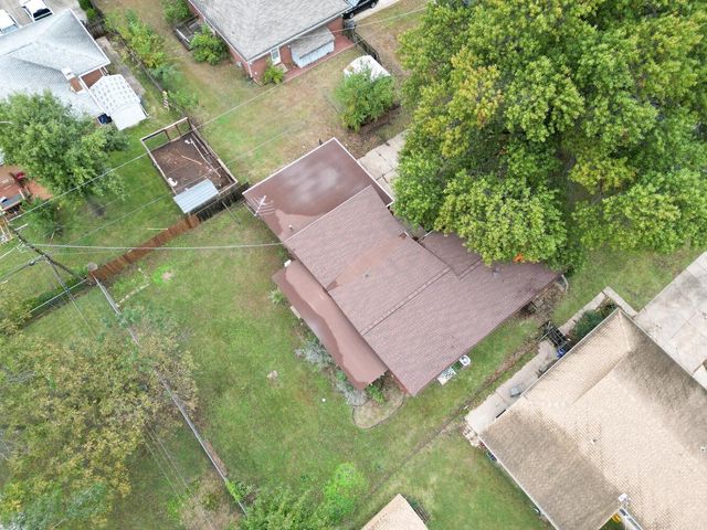 9901 W Hickory Ln, Wichita, KS 67212