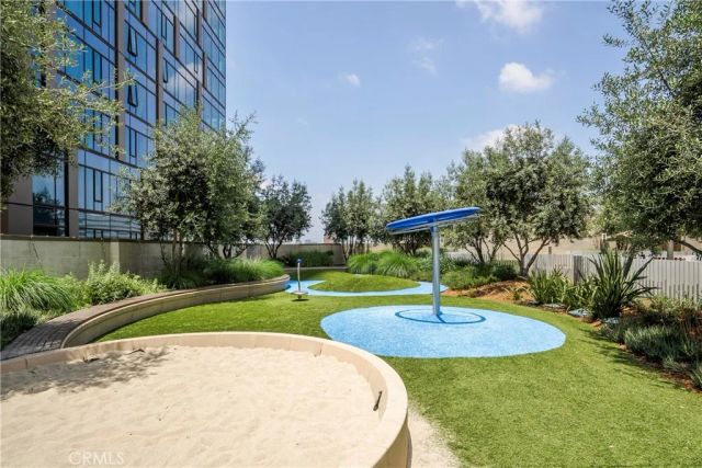 877 Francisco Street 1823, Los Angeles, CA 90017