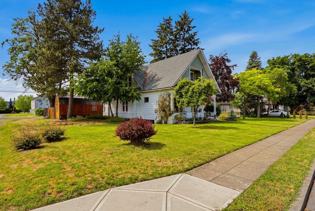 2526 E Boone Ave, Spokane, WA 99202