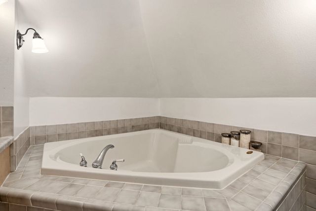 2526 E Boone Ave, Spokane, WA 99202