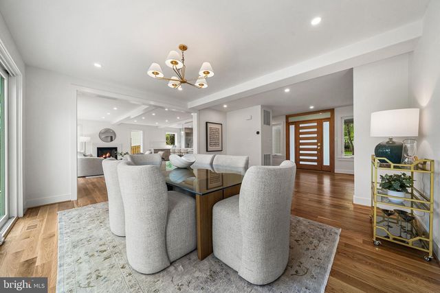 3175 WOODLAND LN, Alexandria, VA 22309